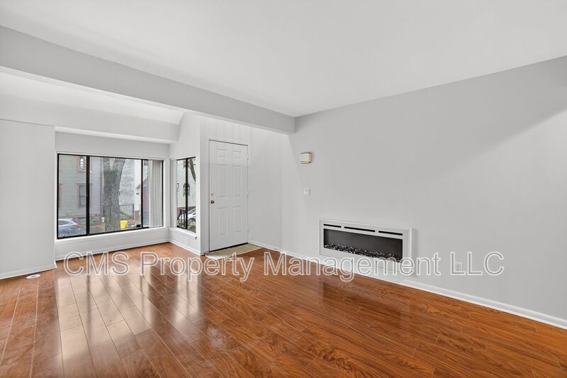 105 Jackson St property image