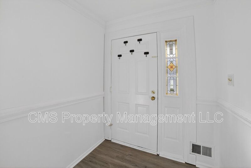 1803 Poplar Ct property image
