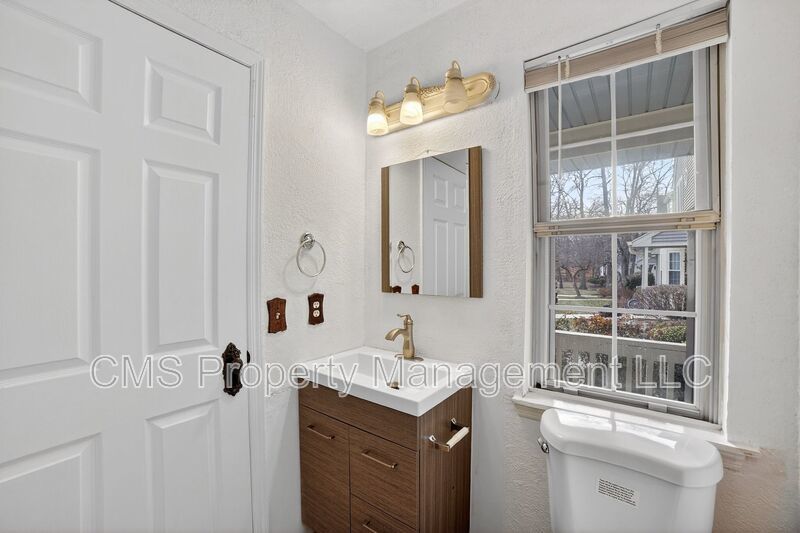 1803 Poplar Ct property image