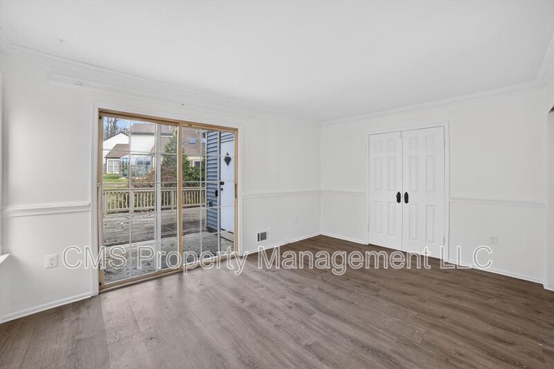 1803 Poplar Ct property image