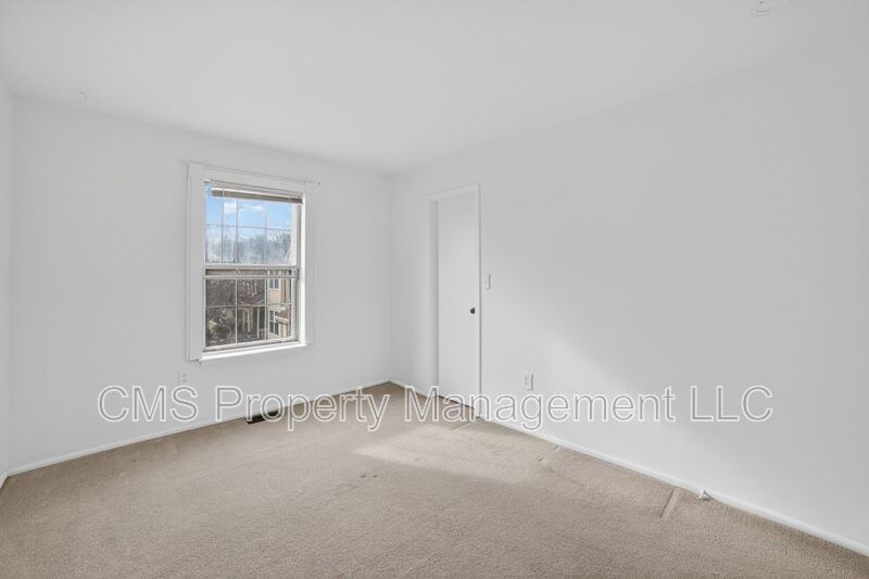 1803 Poplar Ct property image