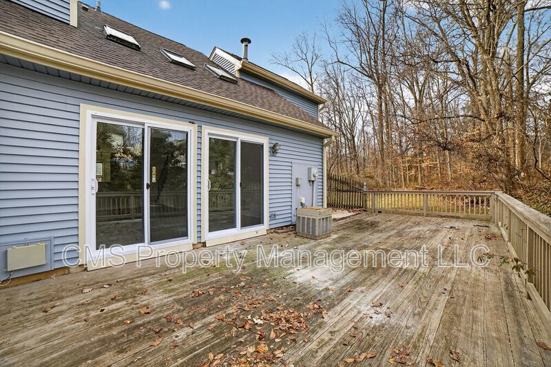 1803 Poplar Ct property image