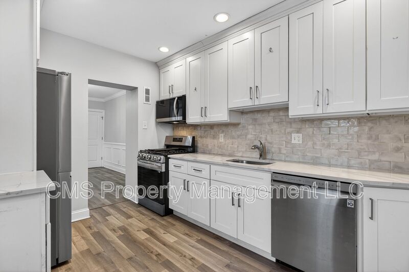 39 Carroll St property image