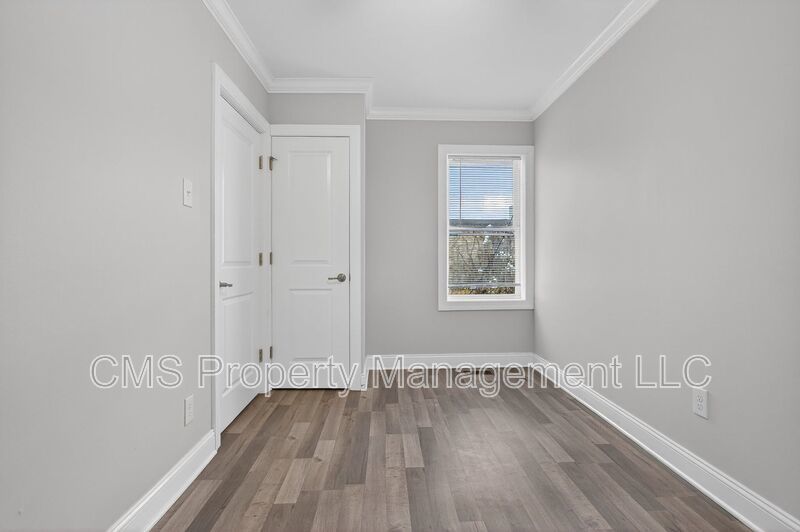 39 Carroll St property image