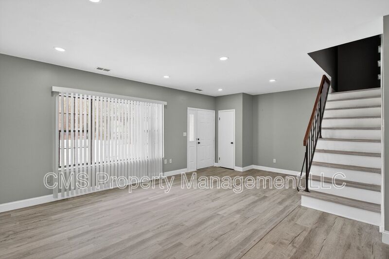 1216 Thomas Ave property image