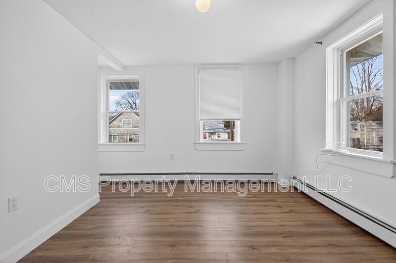 472 Broadway, Unit 4 property image