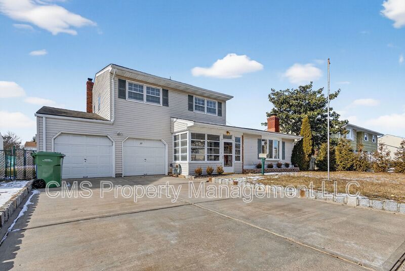 77 Marsh Ave property image