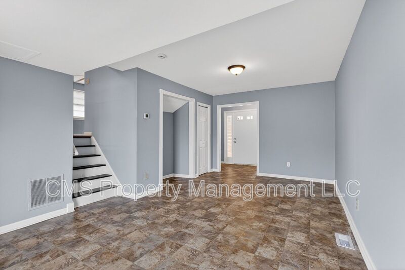 77 Marsh Ave property image