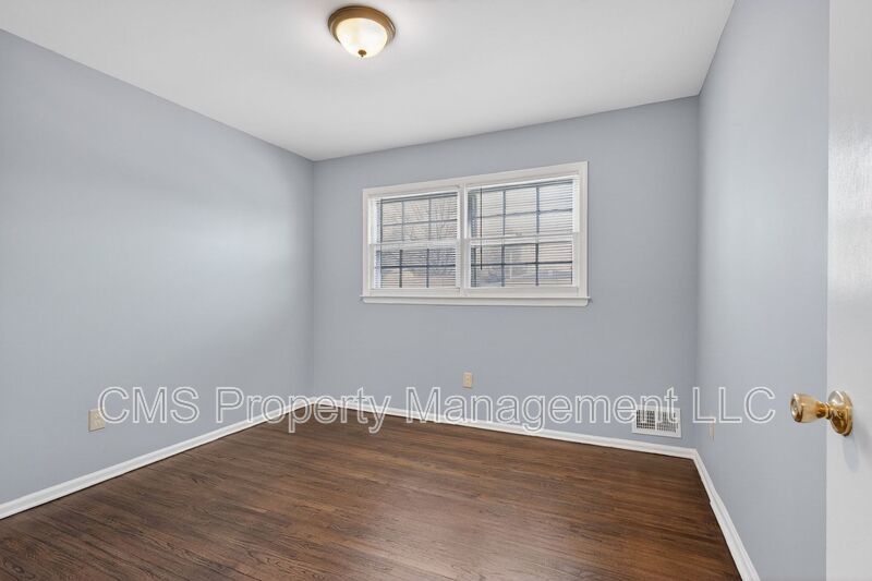 77 Marsh Ave property image