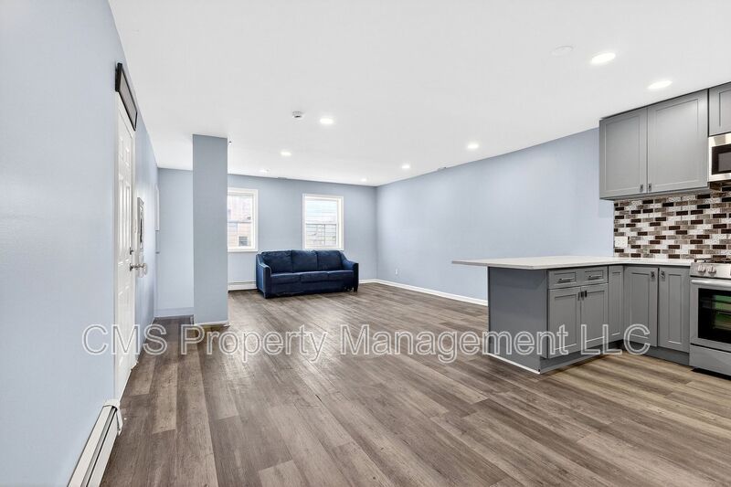 1582 Irving St, 2nd Fl property image