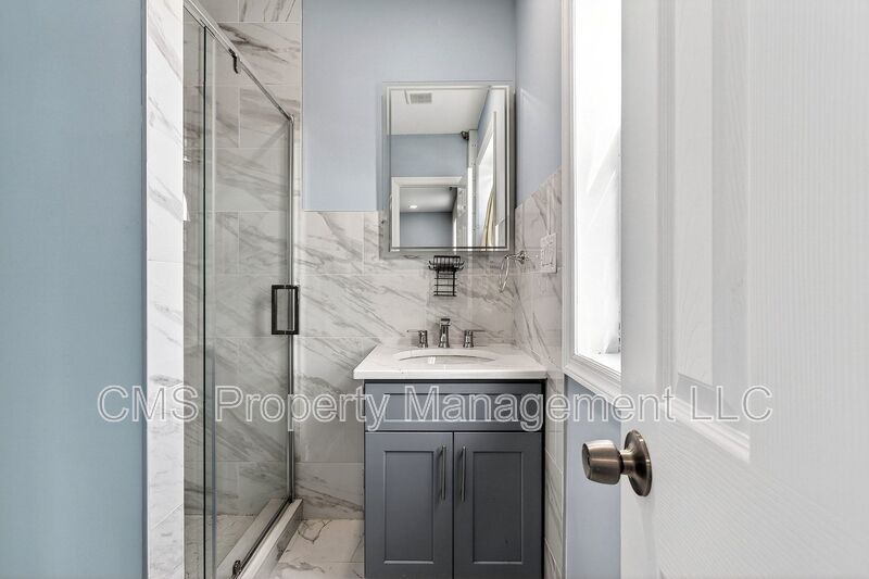 1582 Irving St, 2nd Fl property image