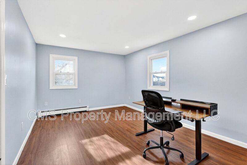 1582 Irving St, 2nd Fl property image