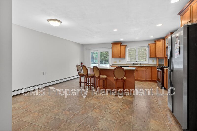 764 Lakehurst Rd property image