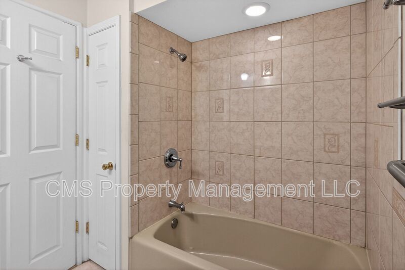 764 Lakehurst Rd property image