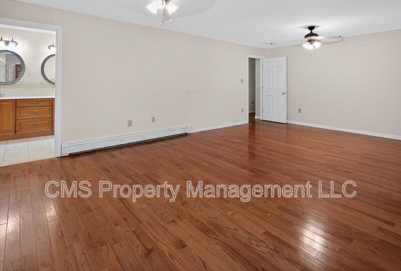 764 Lakehurst Rd property image