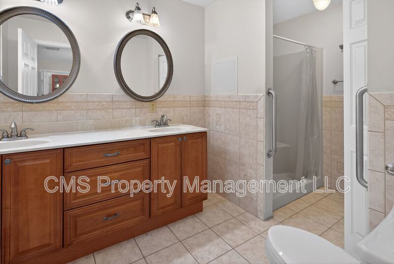 764 Lakehurst Rd property image