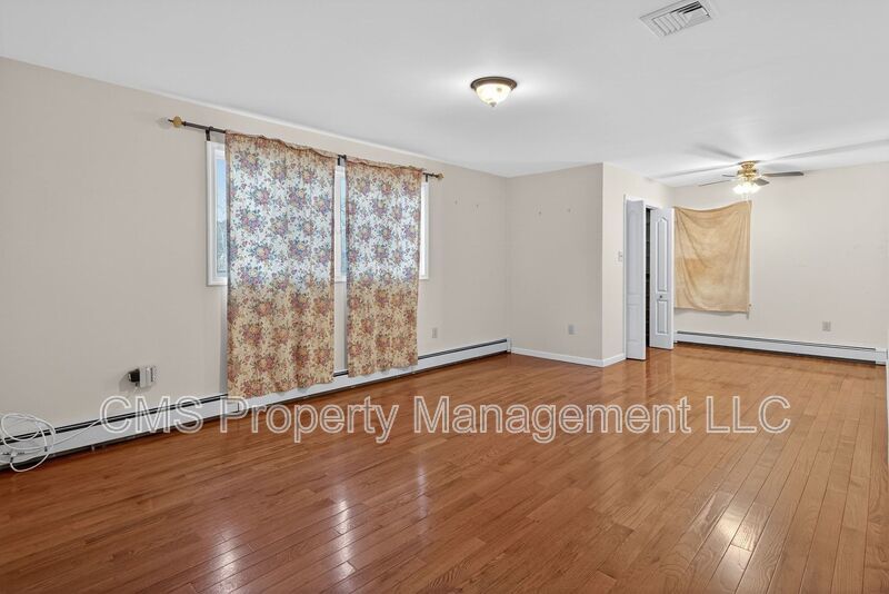 764 Lakehurst Rd property image