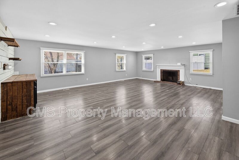 55 Ember Ln property image