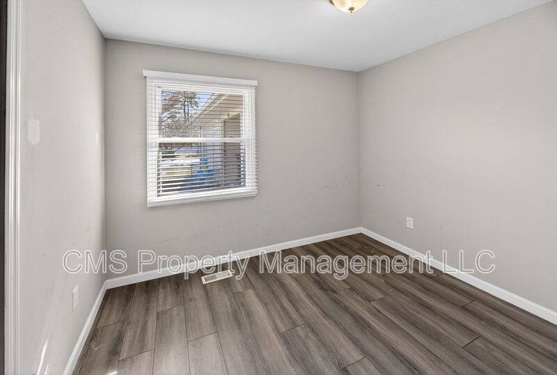 55 Ember Ln property image