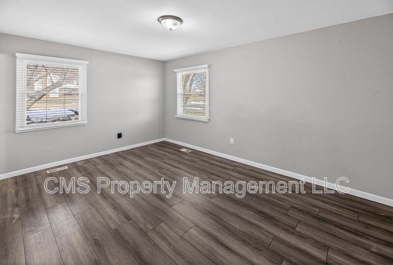 55 Ember Ln property image