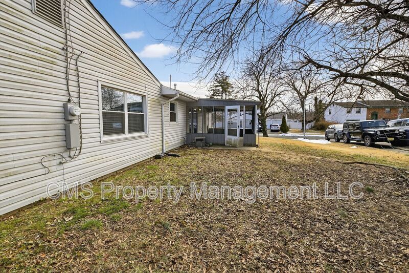 55 Ember Ln property image