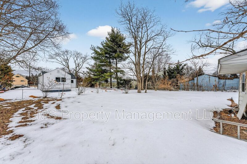 24 Steinhardt Ave property image