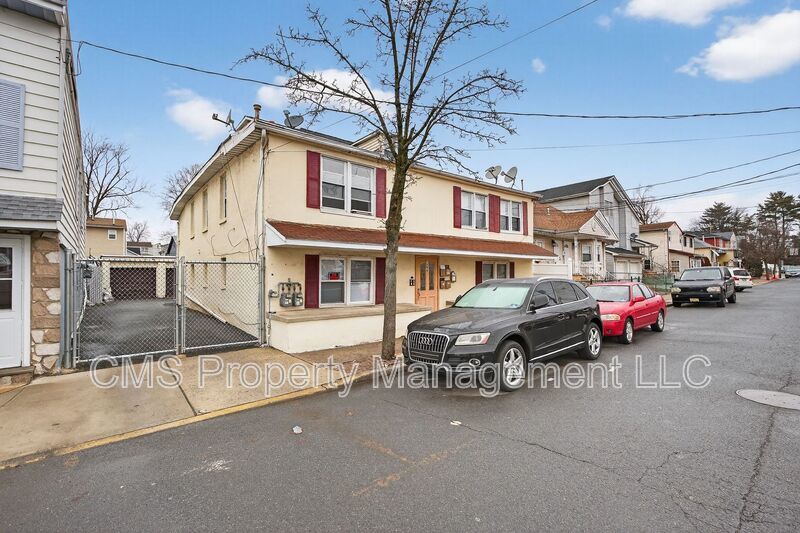 1290 Baker St, 2L property image