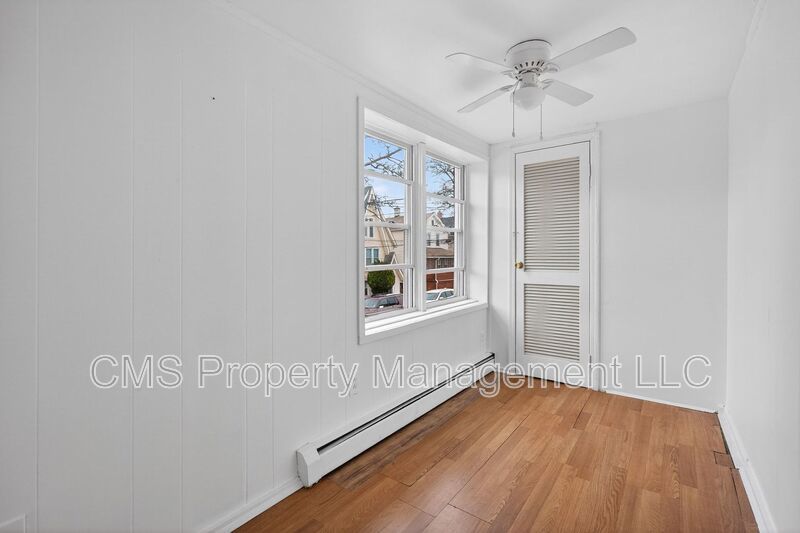 1290 Baker St, 2L property image