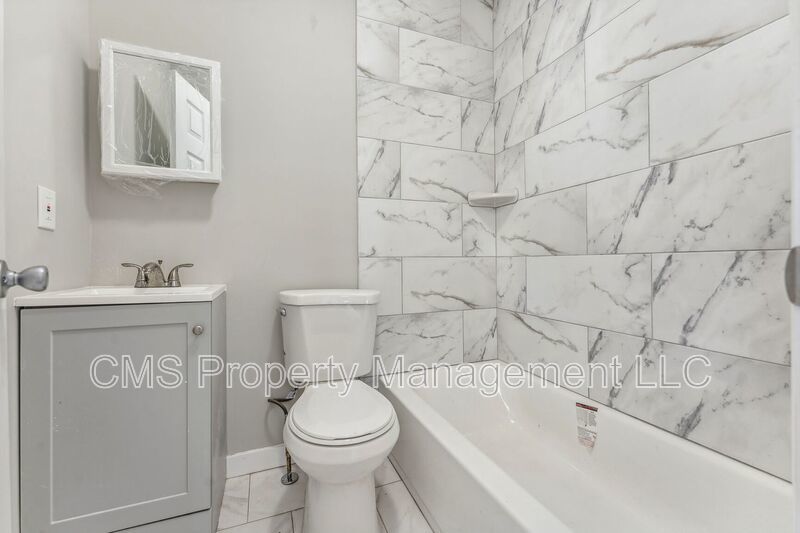 1501 S Wood ave, Unit 2B property image