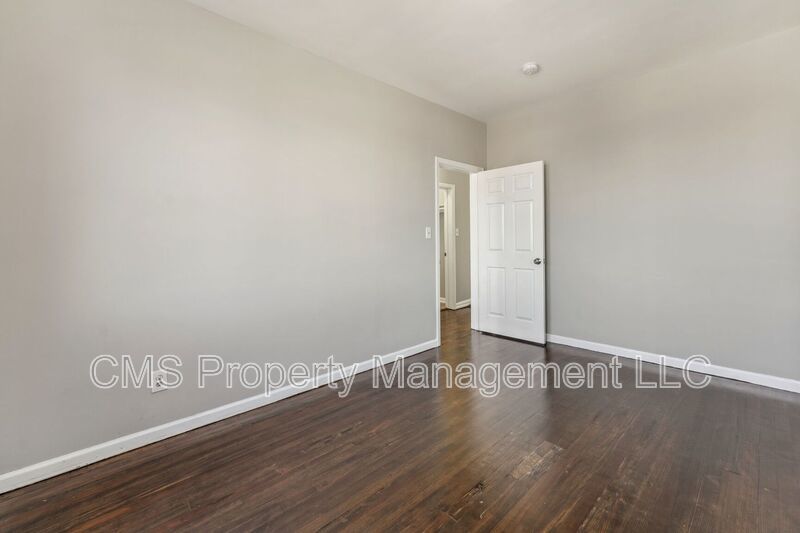 1501 S Wood ave, Unit 2B property image