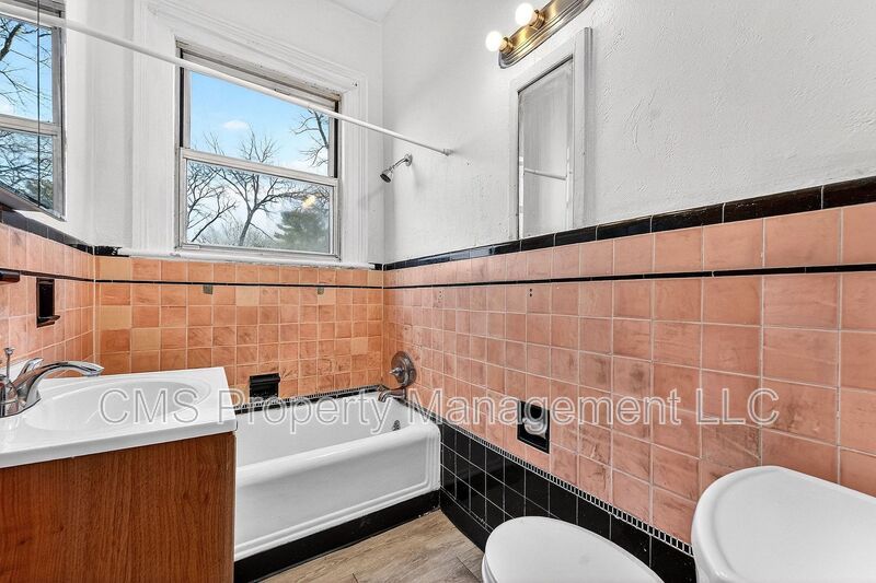 150–154 Belvidere Ave, Unit 4 property image