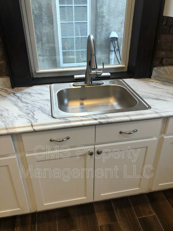 36 W Front St, Unit D property image