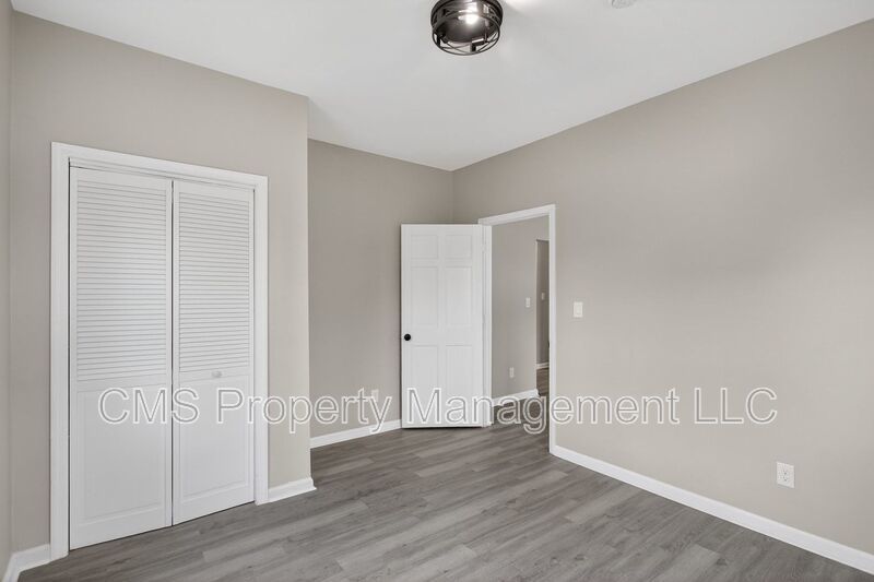378 Grand St, 1L property image
