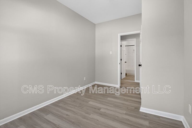 378 Grand St, 1L property image