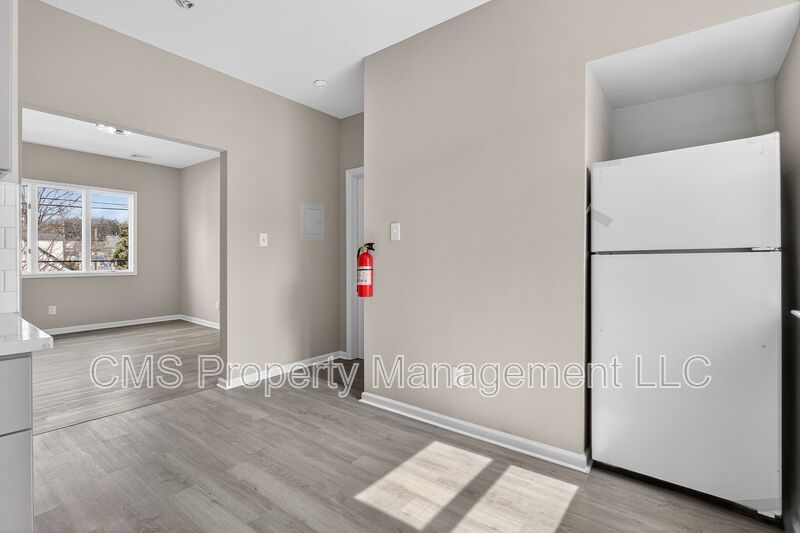 378 Grand St, 2L property image