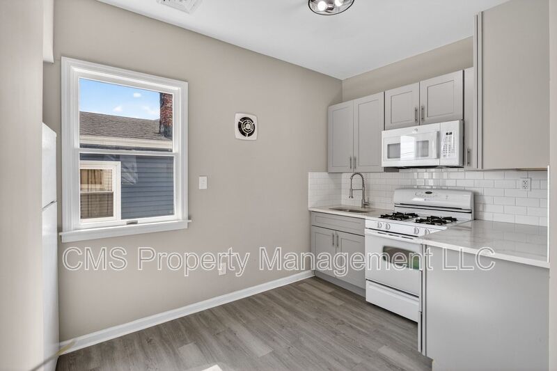 378 Grand St, 2L property image