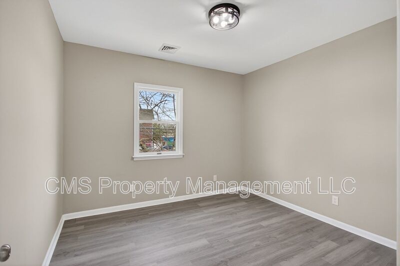 378 Grand St, 2L property image
