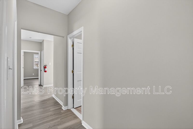 378 Grand St, 2L property image