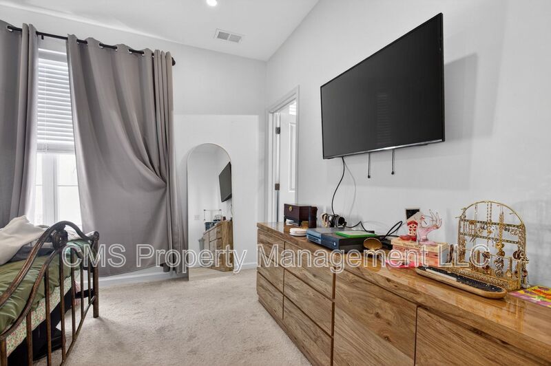 107 Celebration Blvd property image