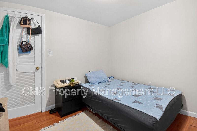 1290 Baker St, 1L property image