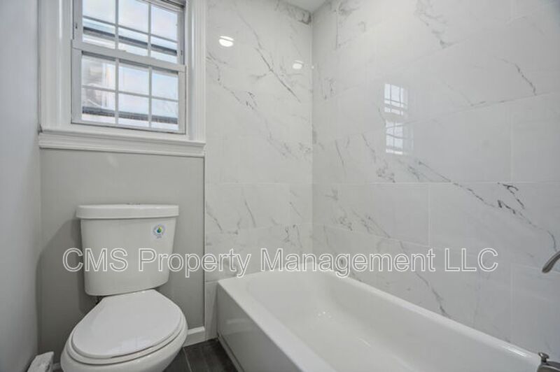 102-104 Jackson Ave, Unit 1 property image