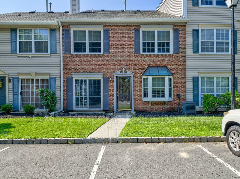 96 Versailles Ct property image