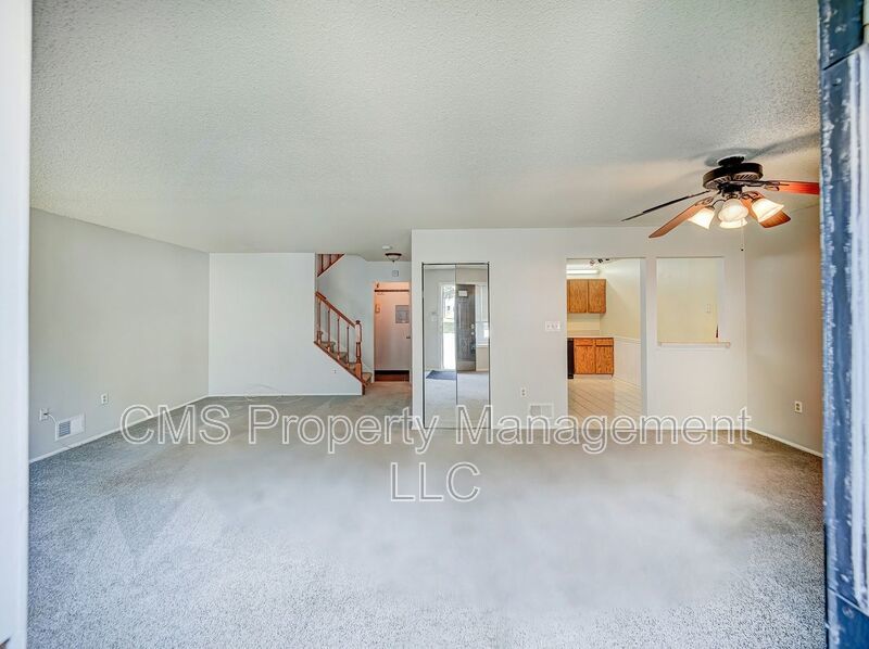 96 Versailles Ct property image