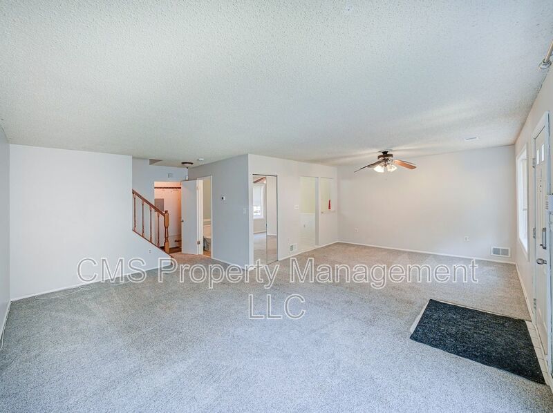 96 Versailles Ct property image
