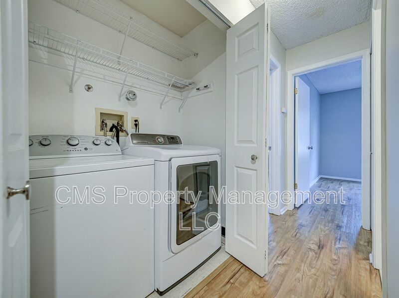 96 Versailles Ct property image