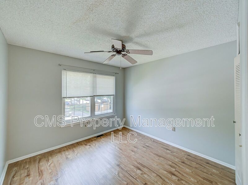 96 Versailles Ct property image