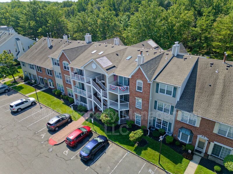96 Versailles Ct property image