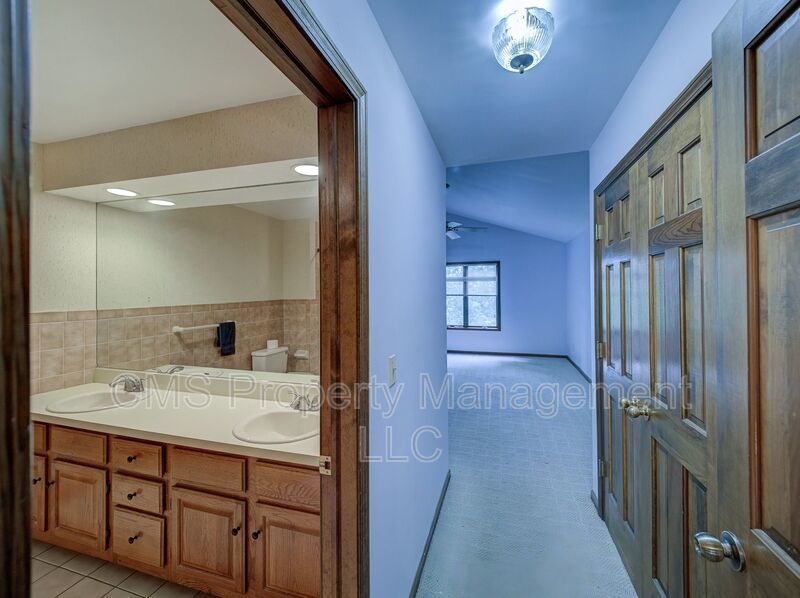 26 White Swan Way property image