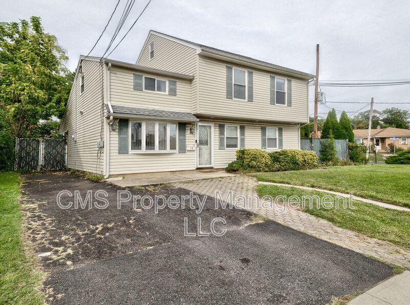 74 Markowitz St property image