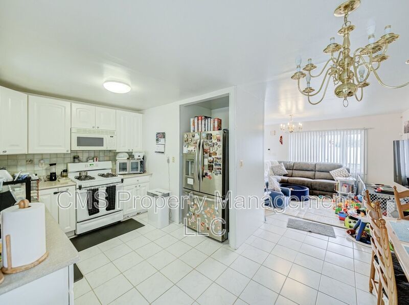 74 Markowitz St property image